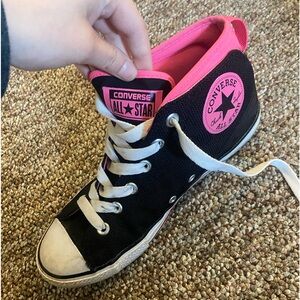 Girls converse